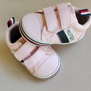 Tommy Hilfiger Light Pink Kids Sneaker with Signature Trim